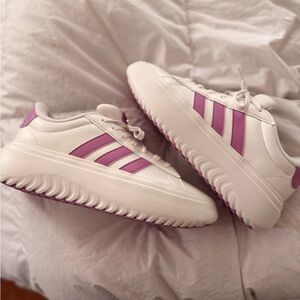 Adidas Women's White and Purple Sneakers
